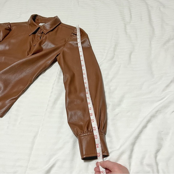 Aritzia Wilfred Mila Faux Leather Puff Sleeve Button Down Shirt Brown sz Small - Picture 15 of 15